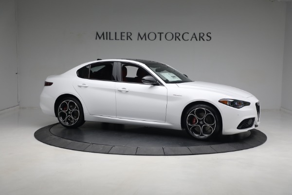 New 2024 Alfa Romeo Giulia Ti for sale $55,285 at Alfa Romeo of Greenwich in Greenwich CT 06830 16