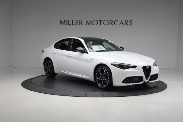 New 2024 Alfa Romeo Giulia Ti for sale $55,285 at Alfa Romeo of Greenwich in Greenwich CT 06830 17