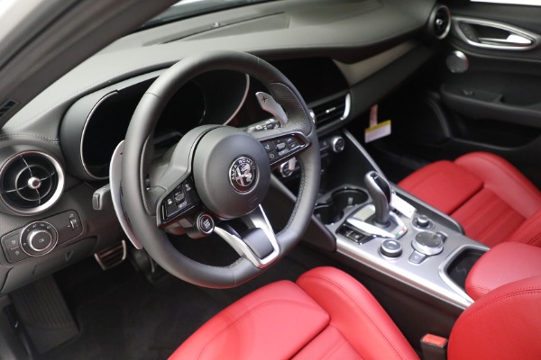New 2024 Alfa Romeo Giulia Ti for sale $55,285 at Alfa Romeo of Greenwich in Greenwich CT 06830 20