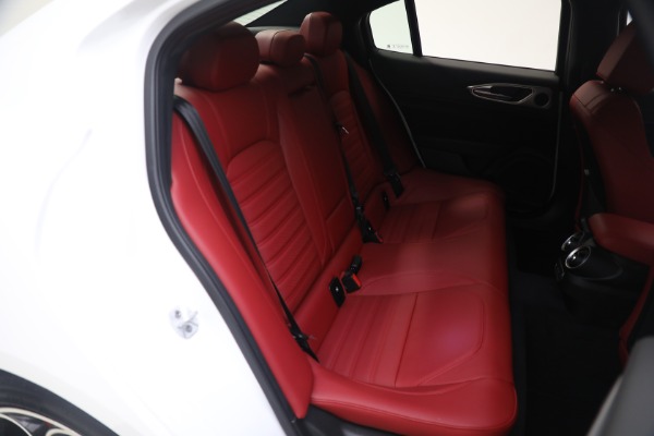 New 2024 Alfa Romeo Giulia Ti for sale $55,285 at Alfa Romeo of Greenwich in Greenwich CT 06830 26