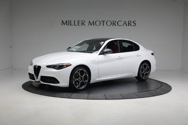 New 2024 Alfa Romeo Giulia Ti for sale $55,285 at Alfa Romeo of Greenwich in Greenwich CT 06830 3