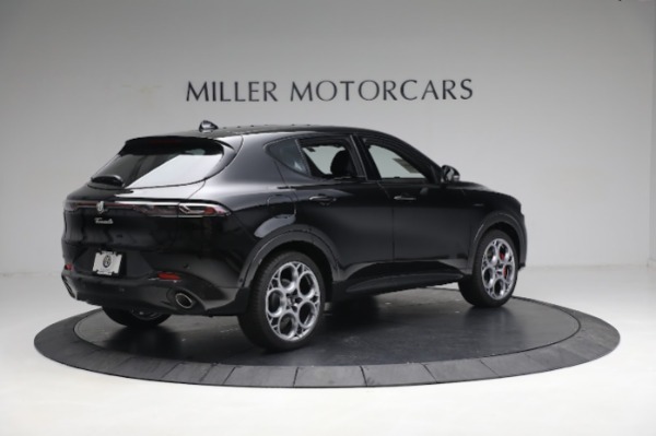 New 2024 Alfa Romeo Tonale Veloce for sale $57,640 at Alfa Romeo of Greenwich in Greenwich CT 06830 11
