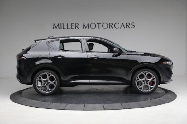 New 2024 Alfa Romeo Tonale Veloce for sale $57,640 at Alfa Romeo of Greenwich in Greenwich CT 06830 14