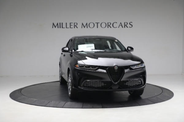 New 2024 Alfa Romeo Tonale Veloce for sale $57,640 at Alfa Romeo of Greenwich in Greenwich CT 06830 19