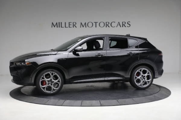 New 2024 Alfa Romeo Tonale Veloce for sale $57,640 at Alfa Romeo of Greenwich in Greenwich CT 06830 3