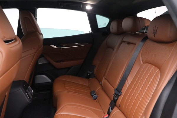 Used 2022 Maserati Levante Modena for sale $73,900 at Alfa Romeo of Greenwich in Greenwich CT 06830 21