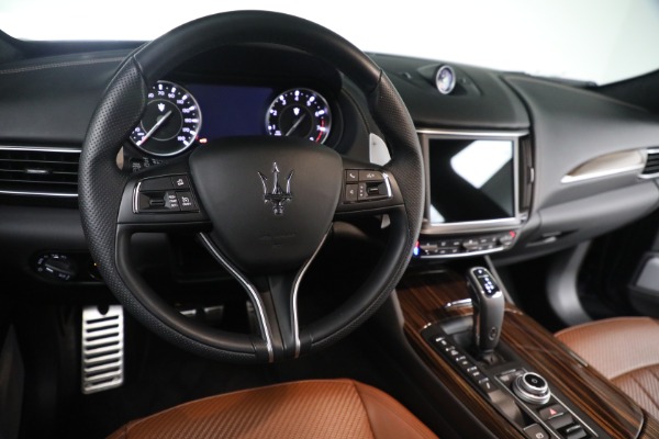 Used 2022 Maserati Levante Modena for sale $73,900 at Alfa Romeo of Greenwich in Greenwich CT 06830 24