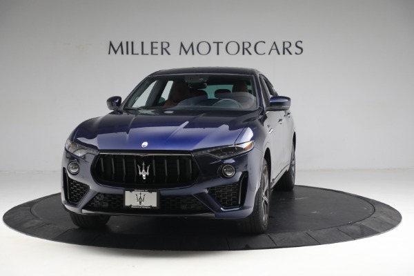 Used 2022 Maserati Levante Modena for sale $73,900 at Alfa Romeo of Greenwich in Greenwich CT 06830 1