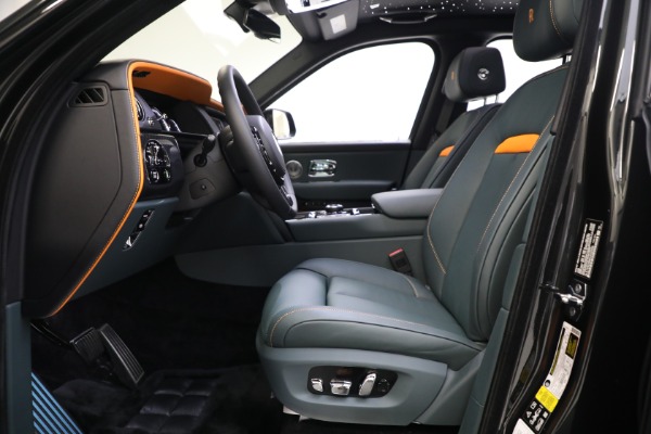 Used 2024 Rolls-Royce Black Badge Cullinan for sale $369,900 at Alfa Romeo of Greenwich in Greenwich CT 06830 17