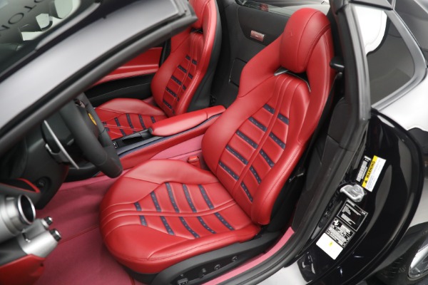 Used 2022 Ferrari 812 GTS for sale $679,900 at Alfa Romeo of Greenwich in Greenwich CT 06830 21