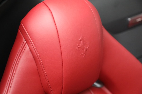 Used 2022 Ferrari 812 GTS for sale $679,900 at Alfa Romeo of Greenwich in Greenwich CT 06830 27