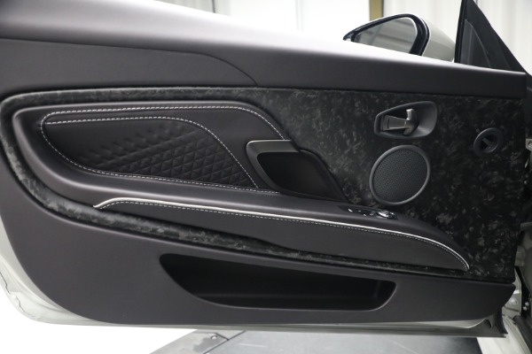 Used 2022 Aston Martin DBS Superleggera for sale $289,900 at Alfa Romeo of Greenwich in Greenwich CT 06830 16
