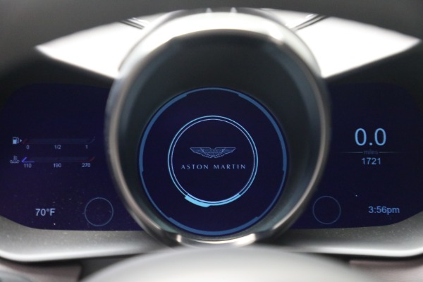 Used 2022 Aston Martin DBS Superleggera for sale $289,900 at Alfa Romeo of Greenwich in Greenwich CT 06830 22