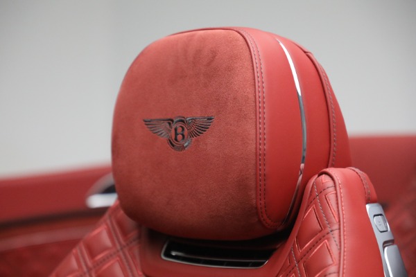 Used 2022 Bentley Continental GTC Speed for sale $284,900 at Alfa Romeo of Greenwich in Greenwich CT 06830 28