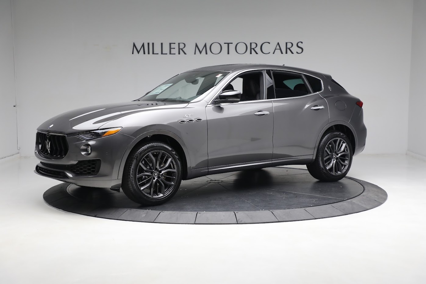 New 2024 Maserati Levante GT for sale $103,495 at Alfa Romeo of Greenwich in Greenwich CT 06830 1