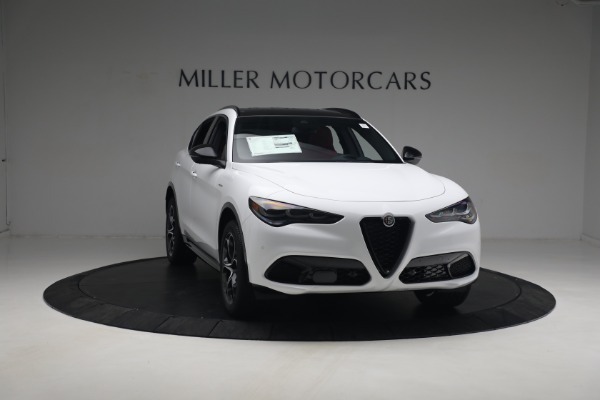 New 2024 Alfa Romeo Stelvio Ti for sale $56,696 at Alfa Romeo of Greenwich in Greenwich CT 06830 19