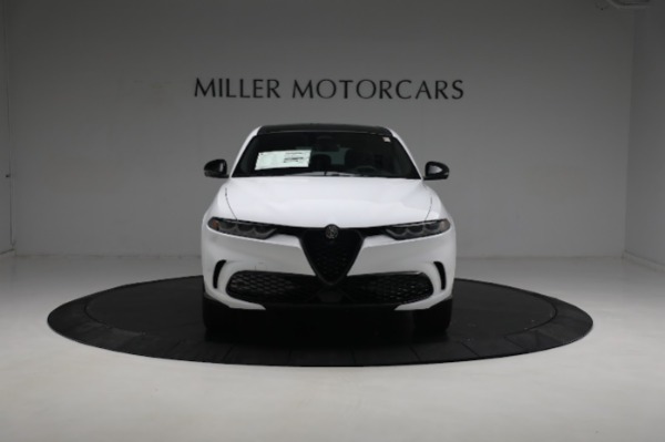 New 2024 Alfa Romeo Tonale Veloce for sale $55,290 at Alfa Romeo of Greenwich in Greenwich CT 06830 18