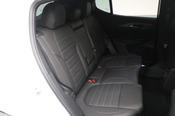 New 2024 Alfa Romeo Tonale Veloce for sale $55,290 at Alfa Romeo of Greenwich in Greenwich CT 06830 25