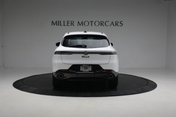 New 2024 Alfa Romeo Tonale Veloce for sale $55,290 at Alfa Romeo of Greenwich in Greenwich CT 06830 8