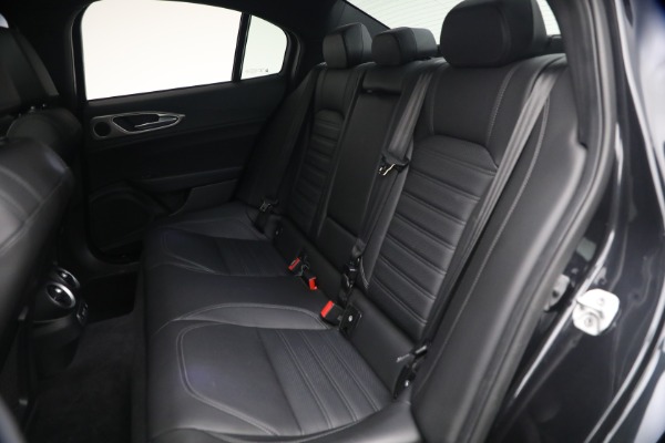 Used 2024 Alfa Romeo Giulia Veloce for sale Call for price at Alfa Romeo of Greenwich in Greenwich CT 06830 19