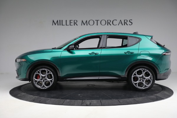 New 2024 Alfa Romeo Tonale Veloce for sale $57,490 at Alfa Romeo of Greenwich in Greenwich CT 06830 4