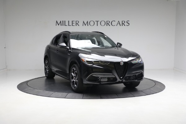 New 2024 Alfa Romeo Stelvio Veloce for sale $57,305 at Alfa Romeo of Greenwich in Greenwich CT 06830 17