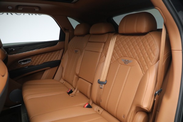 Used 2021 Bentley Bentayga V8 for sale $149,900 at Alfa Romeo of Greenwich in Greenwich CT 06830 22