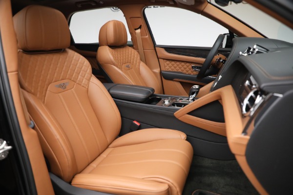 Used 2021 Bentley Bentayga V8 for sale $149,900 at Alfa Romeo of Greenwich in Greenwich CT 06830 26