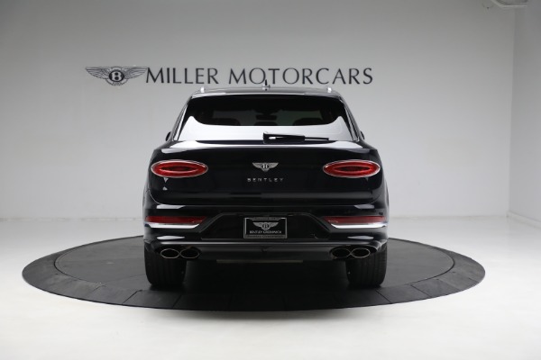 Used 2021 Bentley Bentayga V8 for sale $149,900 at Alfa Romeo of Greenwich in Greenwich CT 06830 6