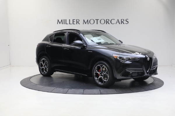 New 2024 Alfa Romeo Stelvio Veloce for sale $54,380 at Alfa Romeo of Greenwich in Greenwich CT 06830 16