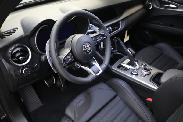New 2024 Alfa Romeo Stelvio Veloce for sale $54,380 at Alfa Romeo of Greenwich in Greenwich CT 06830 20