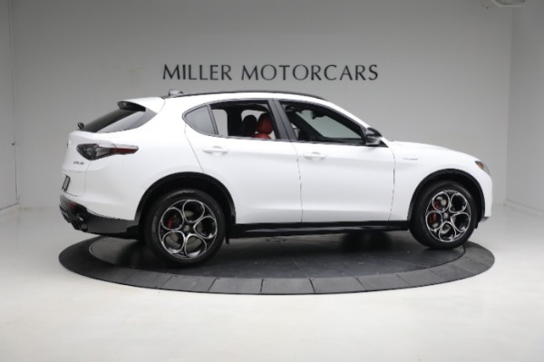 New 2024 Alfa Romeo Stelvio Veloce for sale $56,695 at Alfa Romeo of Greenwich in Greenwich CT 06830 15