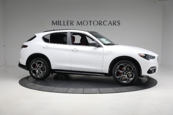 New 2024 Alfa Romeo Stelvio Veloce for sale $56,695 at Alfa Romeo of Greenwich in Greenwich CT 06830 17