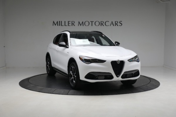 New 2024 Alfa Romeo Stelvio Veloce for sale $56,695 at Alfa Romeo of Greenwich in Greenwich CT 06830 20