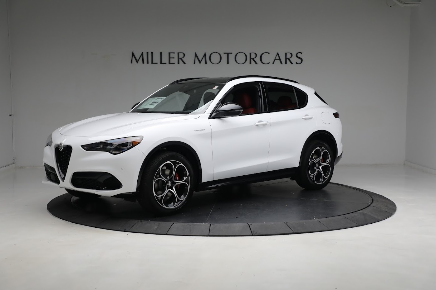 New 2024 Alfa Romeo Stelvio Veloce for sale $56,695 at Alfa Romeo of Greenwich in Greenwich CT 06830 1