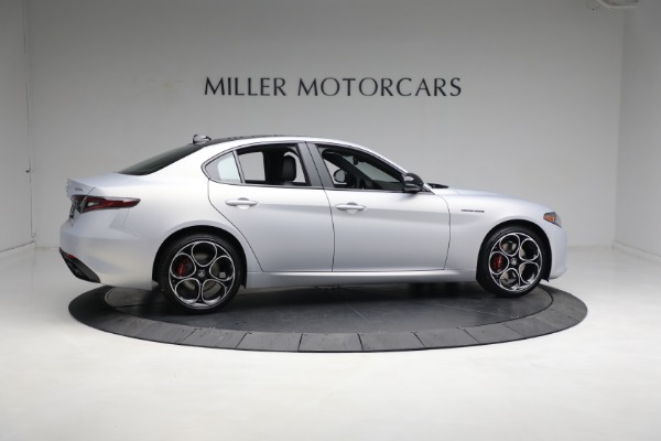 New 2024 Alfa Romeo Giulia Competizione for sale $58,160 at Alfa Romeo of Greenwich in Greenwich CT 06830 14