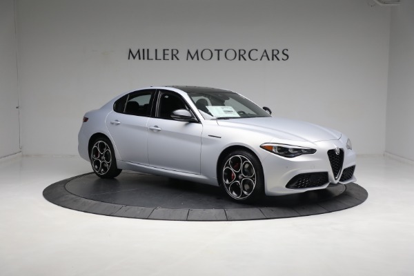 New 2024 Alfa Romeo Giulia Competizione for sale $58,160 at Alfa Romeo of Greenwich in Greenwich CT 06830 17