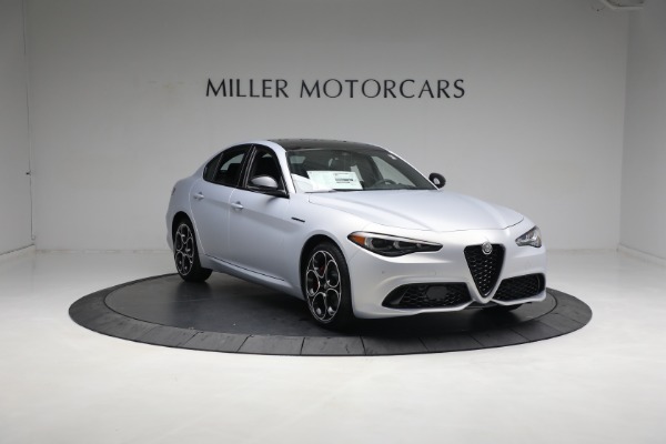 New 2024 Alfa Romeo Giulia Competizione for sale $58,160 at Alfa Romeo of Greenwich in Greenwich CT 06830 18