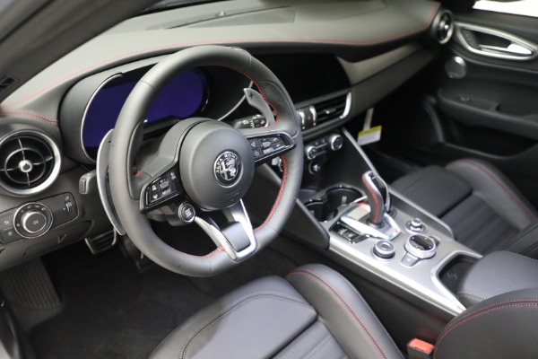 New 2024 Alfa Romeo Giulia Competizione for sale $58,160 at Alfa Romeo of Greenwich in Greenwich CT 06830 21