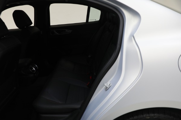 New 2024 Alfa Romeo Giulia Competizione for sale $58,160 at Alfa Romeo of Greenwich in Greenwich CT 06830 26