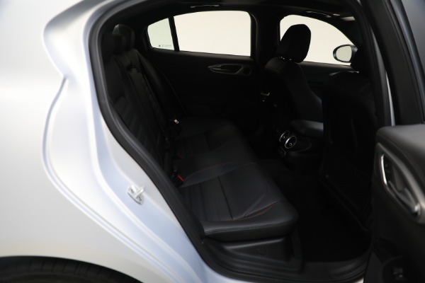 New 2024 Alfa Romeo Giulia Competizione for sale $58,160 at Alfa Romeo of Greenwich in Greenwich CT 06830 27