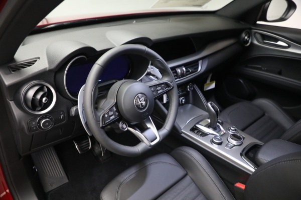 New 2024 Alfa Romeo Stelvio Veloce for sale $54,220 at Alfa Romeo of Greenwich in Greenwich CT 06830 23