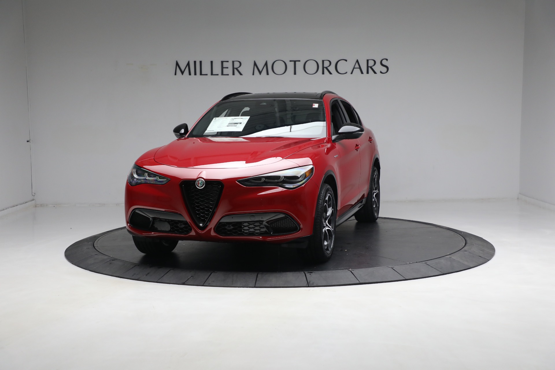 New 2024 Alfa Romeo Stelvio Veloce for sale $54,220 at Alfa Romeo of Greenwich in Greenwich CT 06830 1