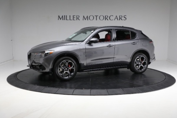 New 2024 Alfa Romeo Stelvio Veloce for sale $58,055 at Alfa Romeo of Greenwich in Greenwich CT 06830 5