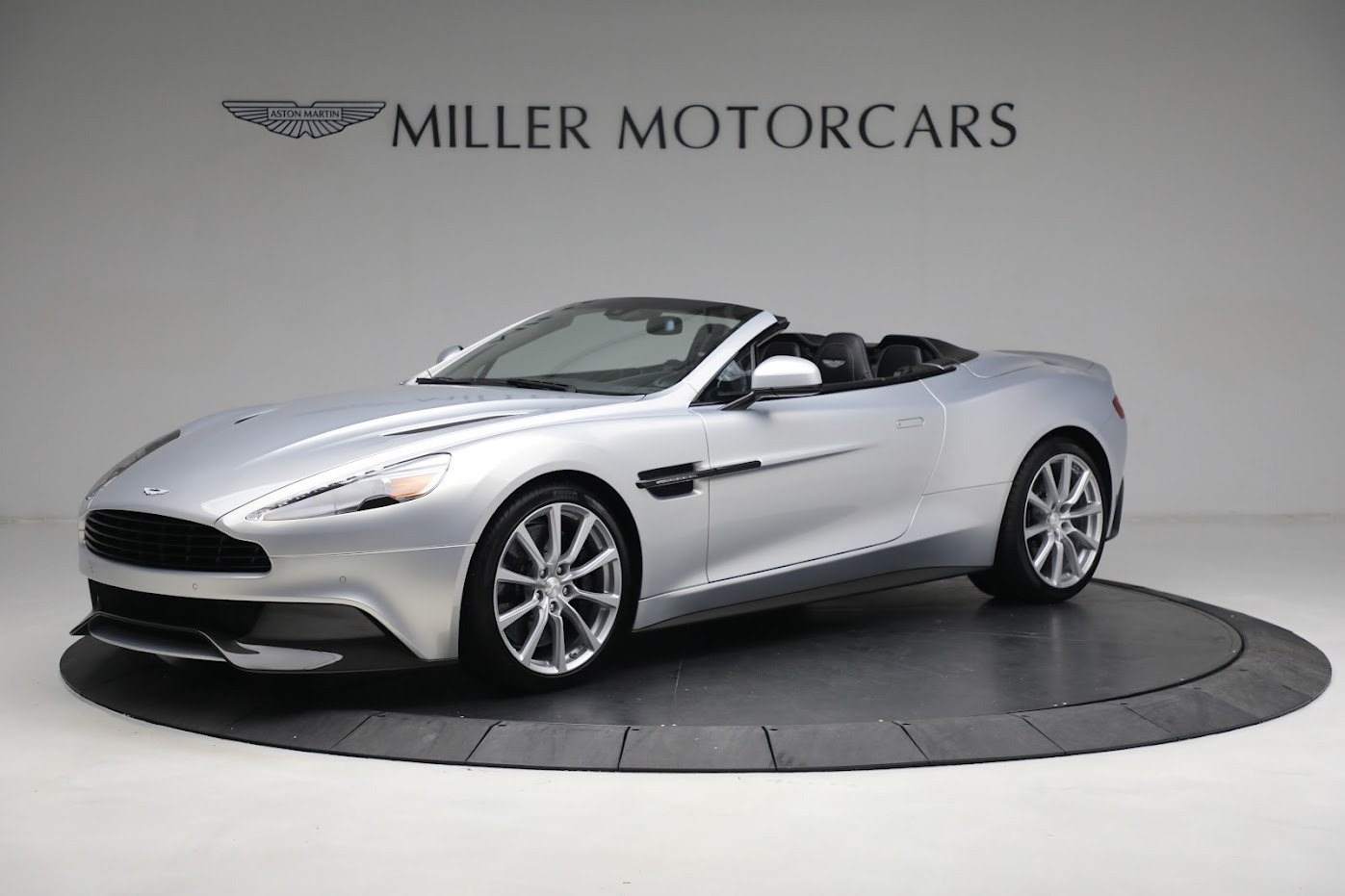 Used 2016 Aston Martin Vanquish Volante for sale Call for price at Alfa Romeo of Greenwich in Greenwich CT 06830 1