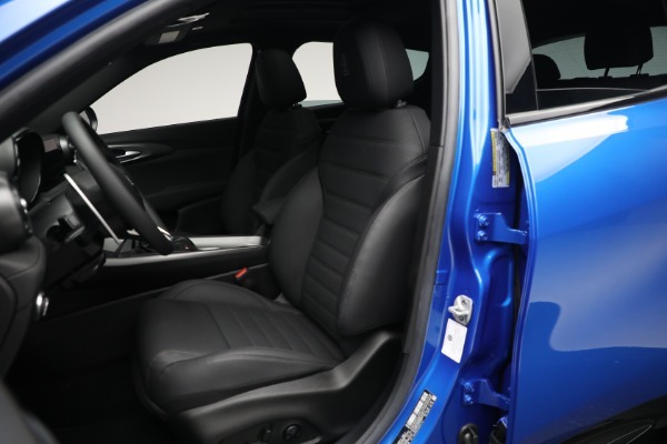 New 2024 Alfa Romeo Tonale Veloce for sale Sold at Alfa Romeo of Greenwich in Greenwich CT 06830 20