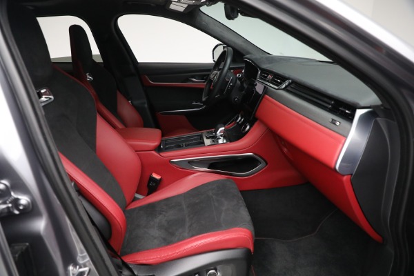 Used 2021 Jaguar F-PACE SVR for sale $71,900 at Alfa Romeo of Greenwich in Greenwich CT 06830 17