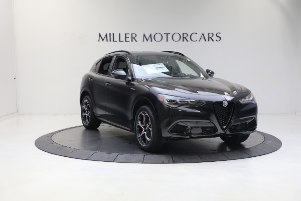New 2024 Alfa Romeo Stelvio Veloce for sale $54,380 at Alfa Romeo of Greenwich in Greenwich CT 06830 13