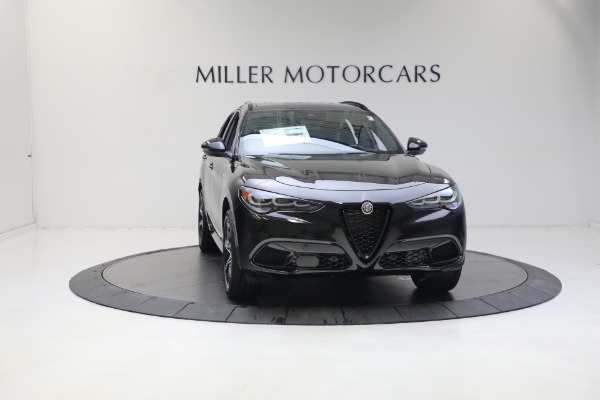 New 2024 Alfa Romeo Stelvio Veloce for sale $54,380 at Alfa Romeo of Greenwich in Greenwich CT 06830 14
