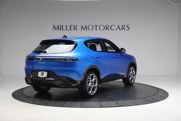 New 2024 Alfa Romeo Tonale Veloce for sale $57,800 at Alfa Romeo of Greenwich in Greenwich CT 06830 11